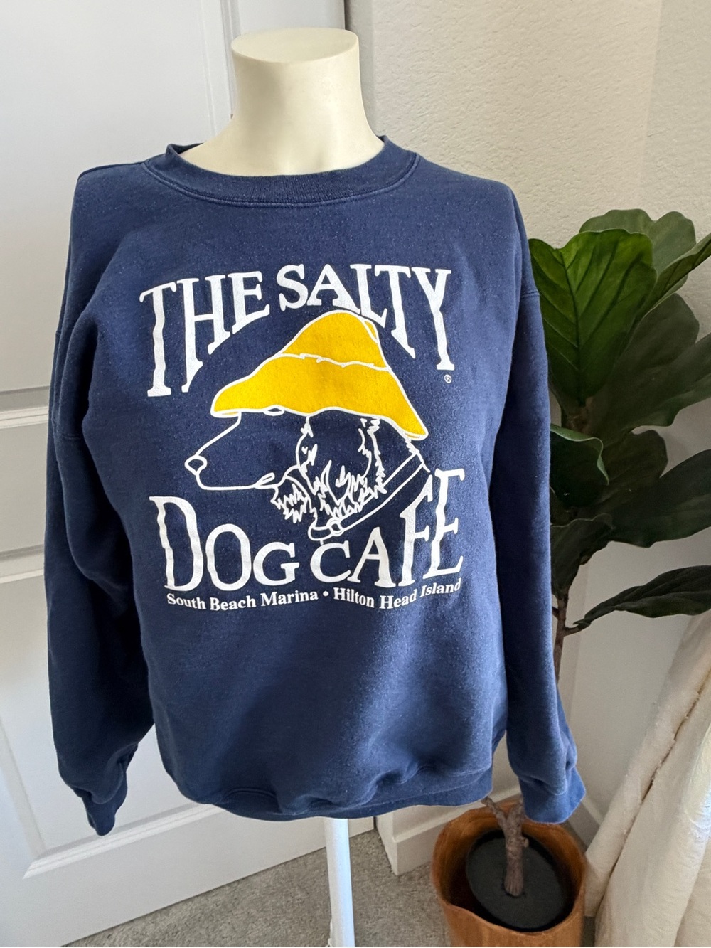 VintageThe Salty Dog Cafe Crewneck Sweatshirt Navy Blue SM Hilton Head Island